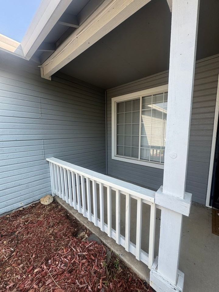 1276 Grouse Dr - Photo 2 of 14