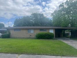 featured image of 1512 Meadow Dr