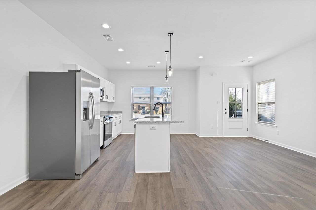 A St - Photo 5 of 41