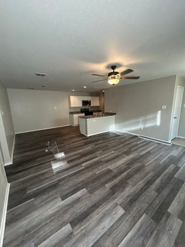 496 Canvas Ct - Photo 6 of 18