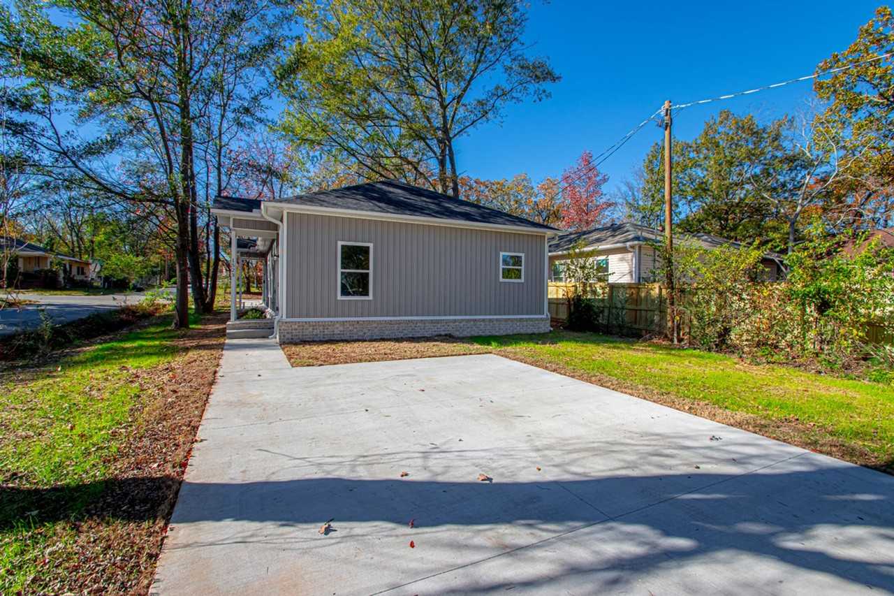 1523 S Cedar St - Photo 2 of 24