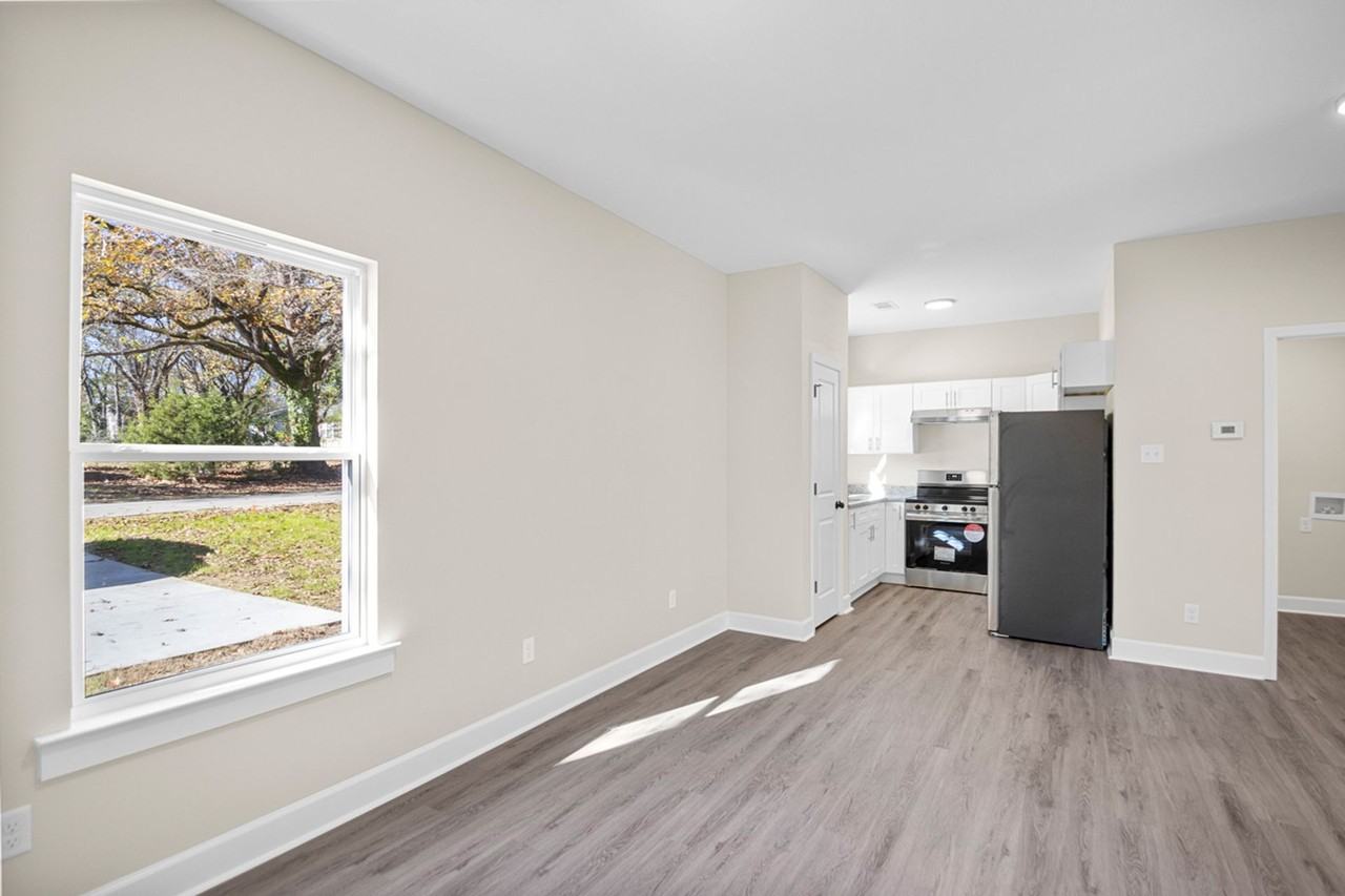 1523 S Cedar St - Photo 7 of 24