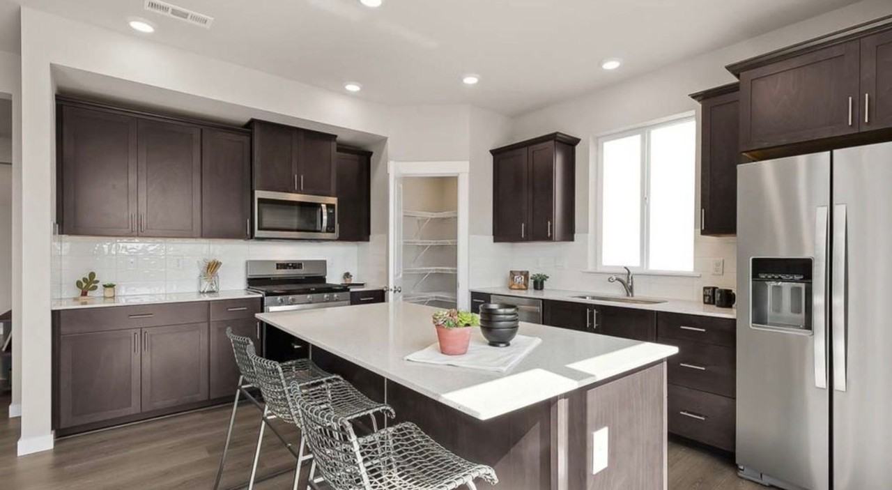 2415 N Leah Ln - Photo 7 of 20