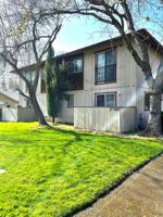 featured image of 2766 Oak St