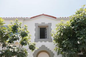 featured image of 5074 Romaine St