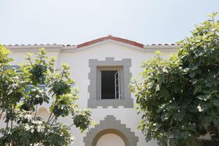 5074 ROMAINE - Photo 1 of 1