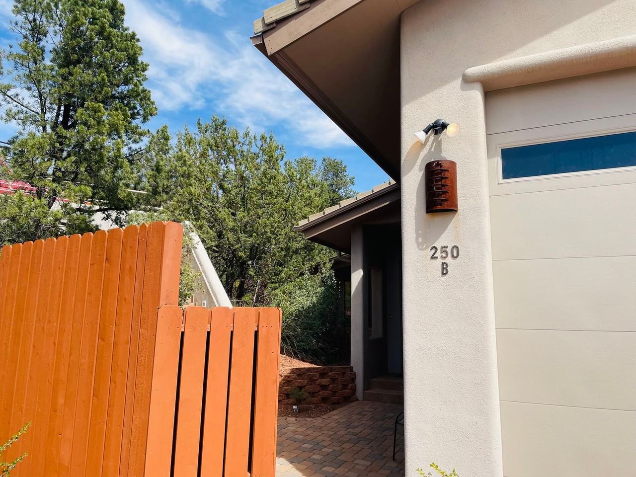 250B Kachina Dr - Photo 3 of 11