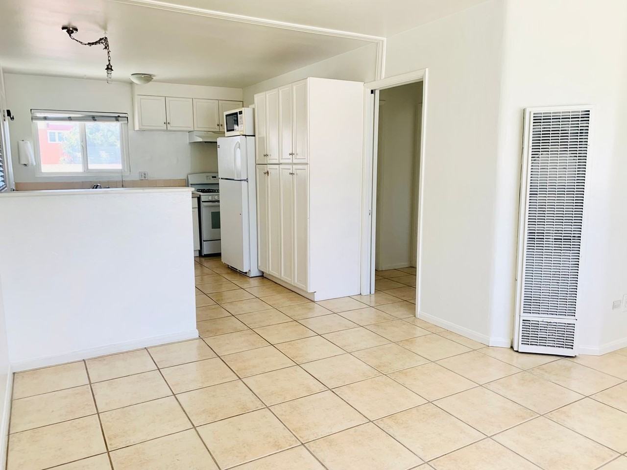 732 Santa Barbara Pl - Photo 2 of 18