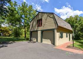 featured image of 915 Sackettsford Rd