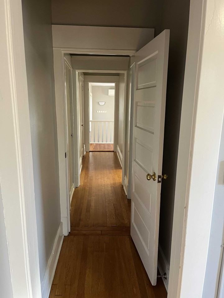 104 Grand Ave Ne - Photo 5 of 11