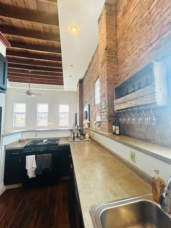 514 Madison Ave #300 - Photo 6 of 29