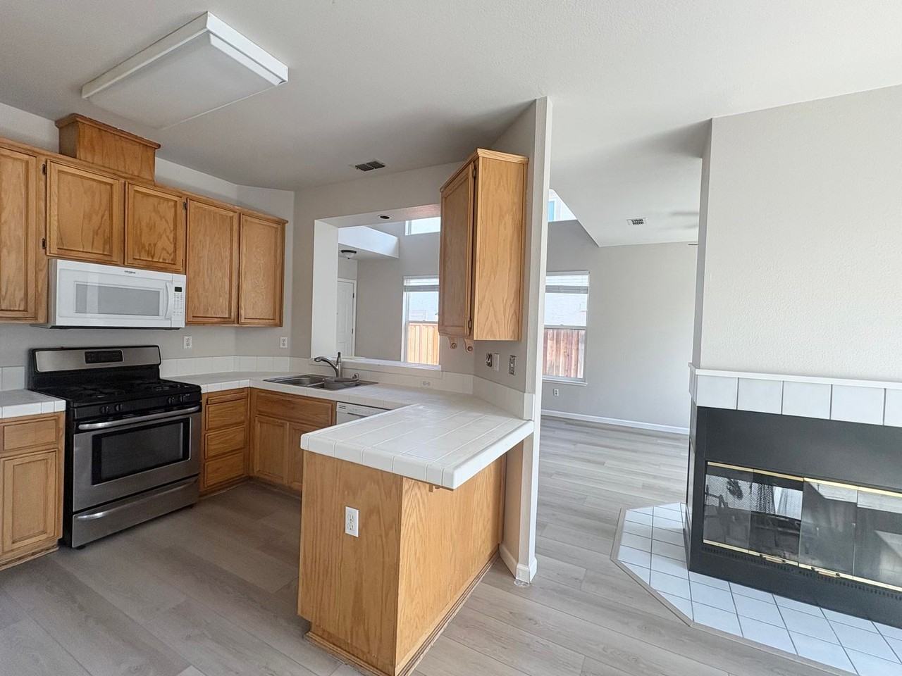 1040 Twinbridge Ct - Photo 5 of 14