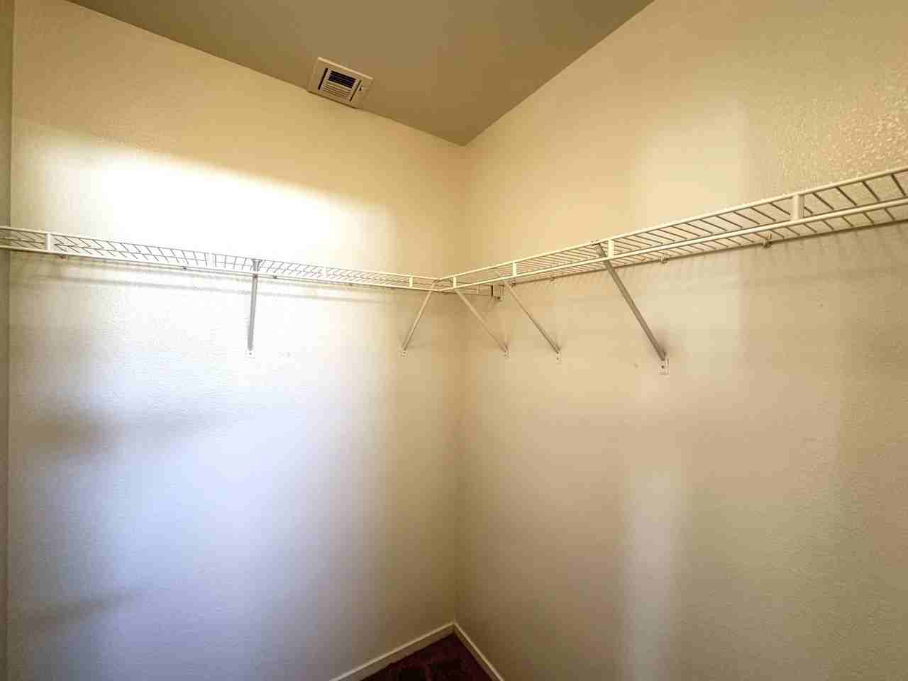 6058 Las Nubes Dr - Photo 5 of 19