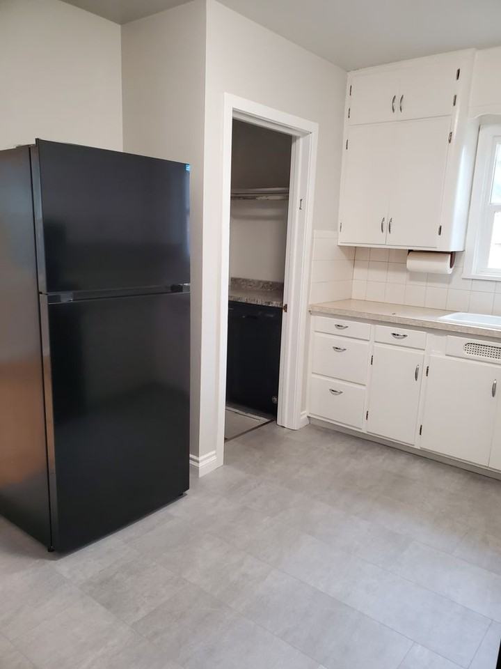 1317 E 38th Ave - Photo 7 of 13