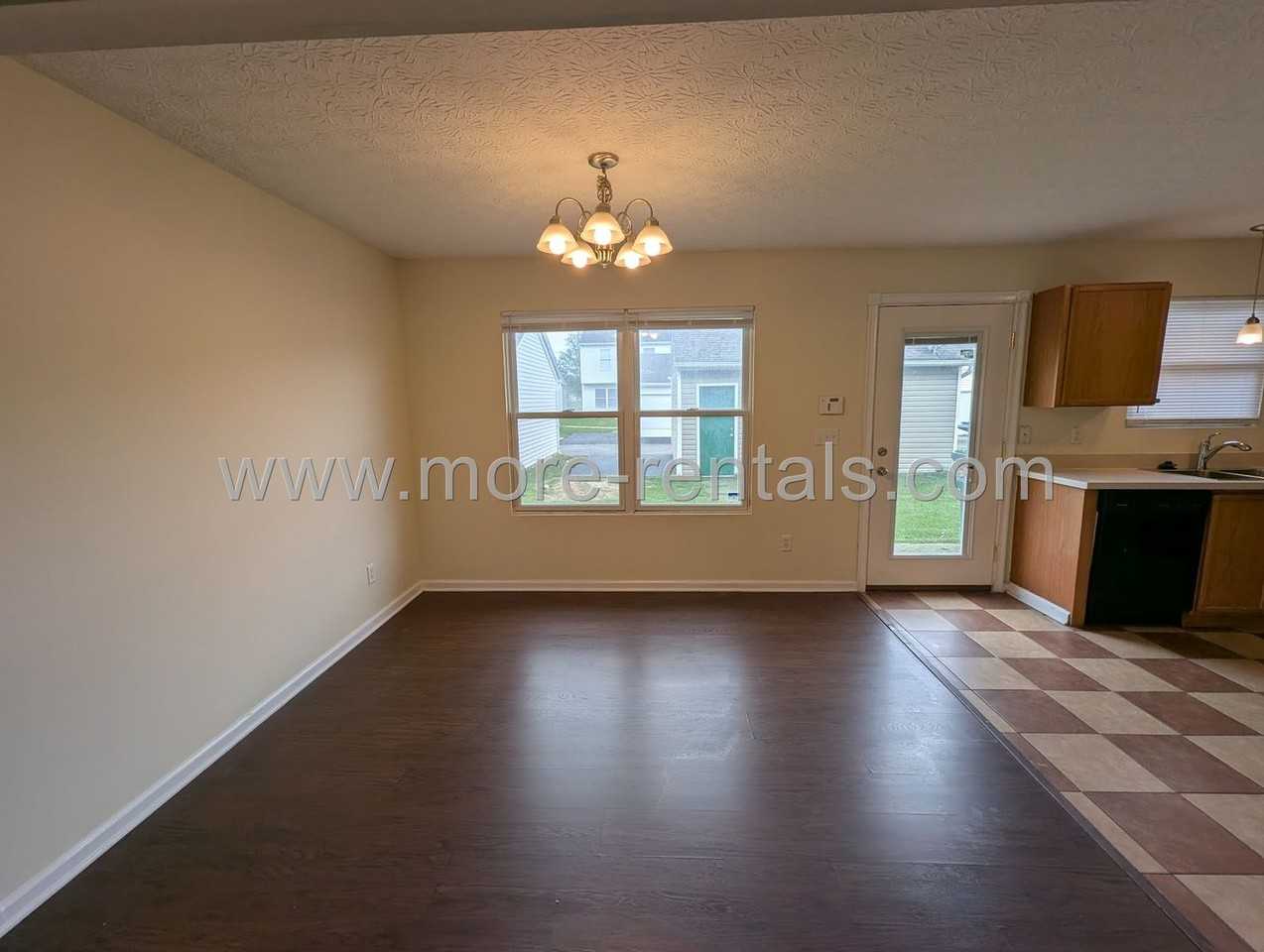 3824 Revolutionary Dr - Photo 6 of 18