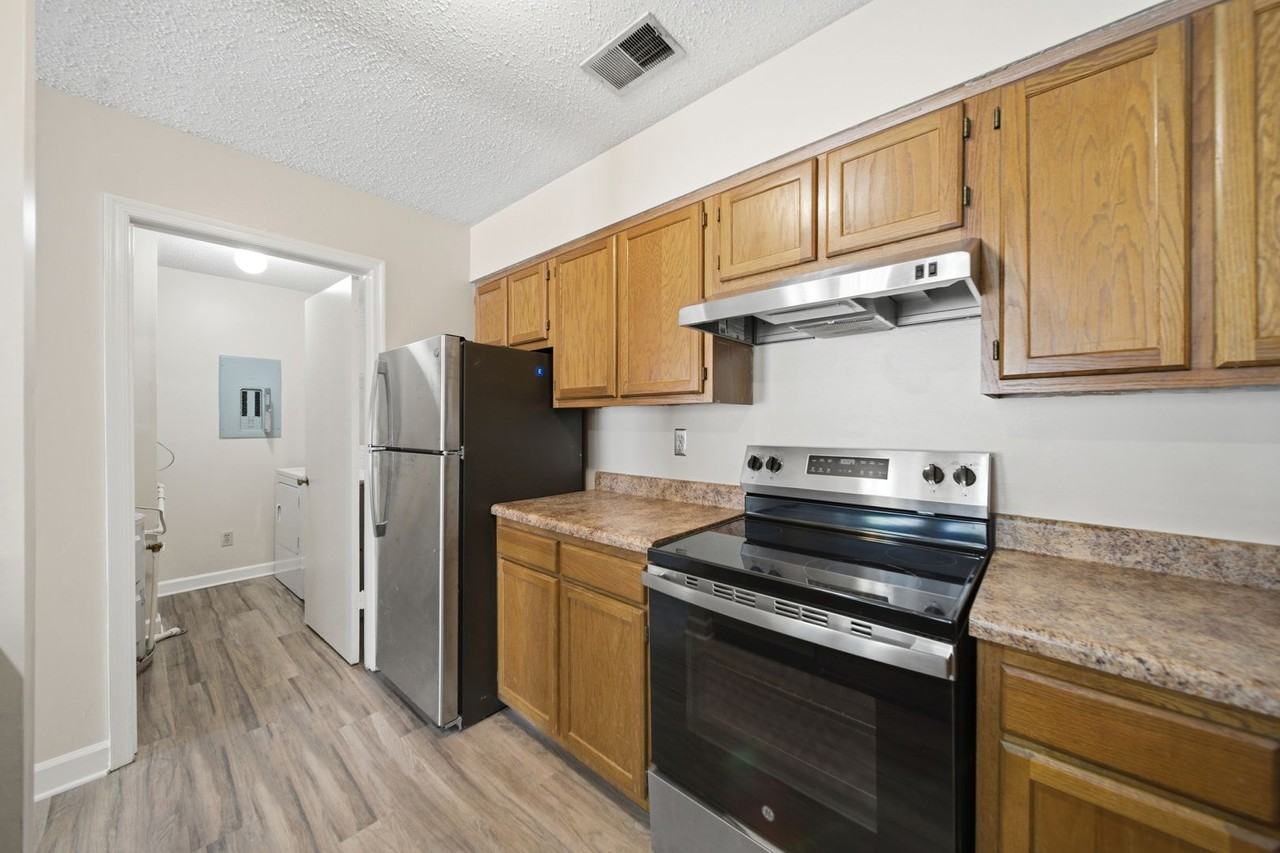 448 Deerwood St #F5 - Photo 6 of 15