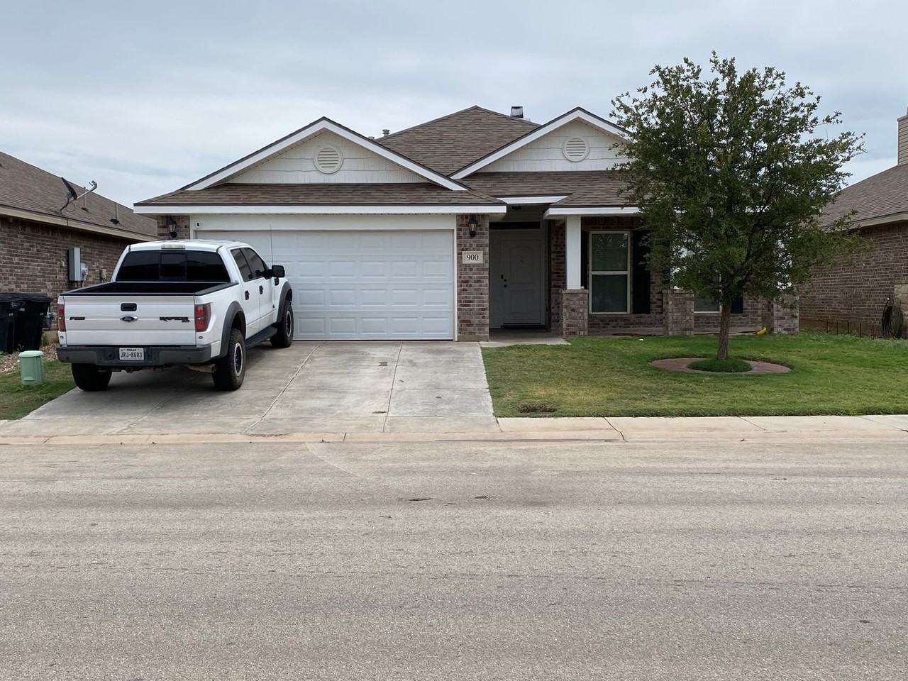 900 E 96th St - Photo 2 of 18