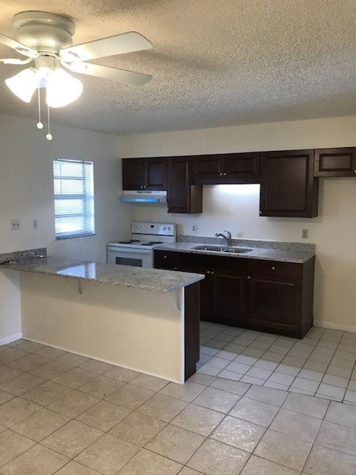 21726 Us Highway 27 #A - Photo 2 of 5