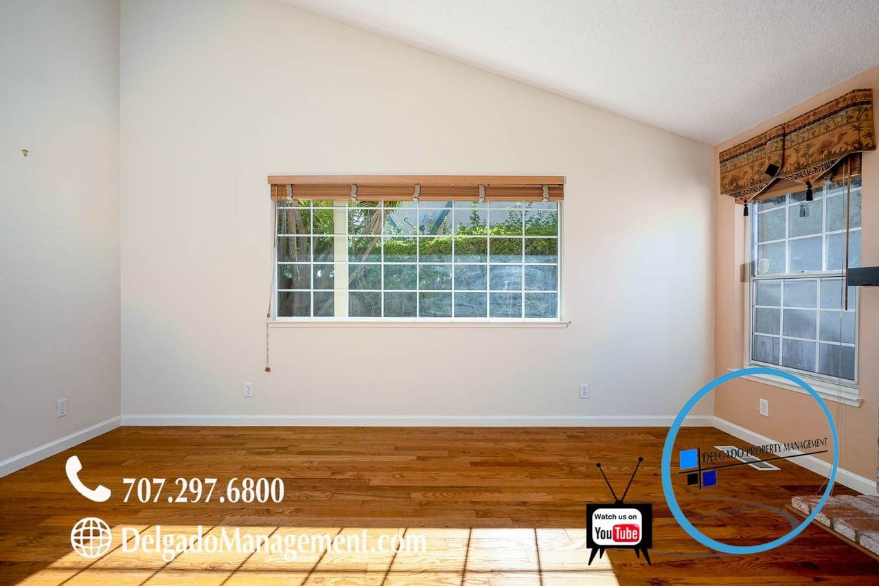 1766 Valerie Ct - Photo 4 of 26