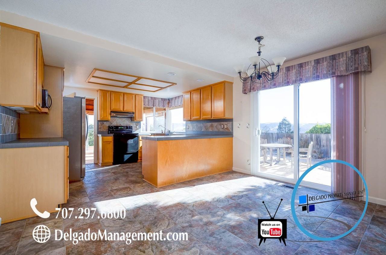 1766 Valerie Ct - Photo 5 of 26