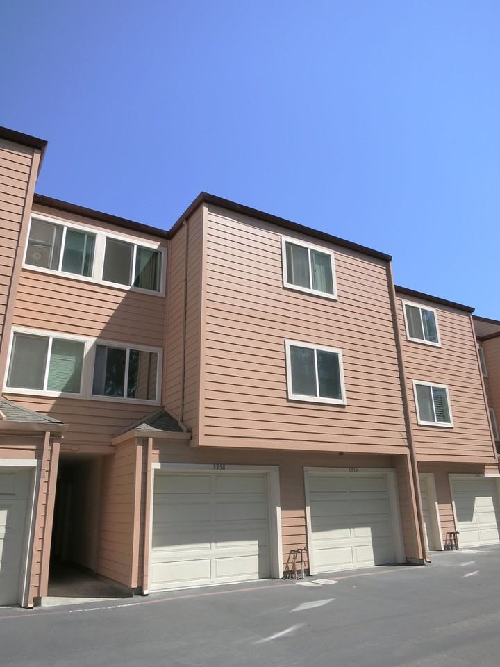 5358 Borneo Cir - Photo 2 of 14