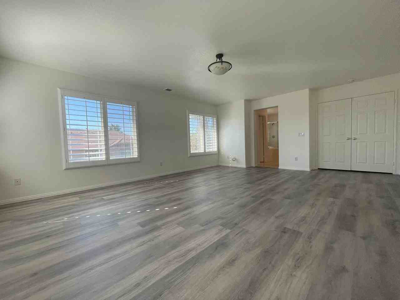 12981 Colonial Dr - Photo 5 of 19