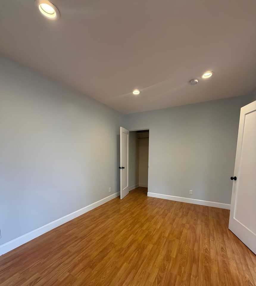 4567 1/2 Eagle Rock Blvd - Photo 3 of 6