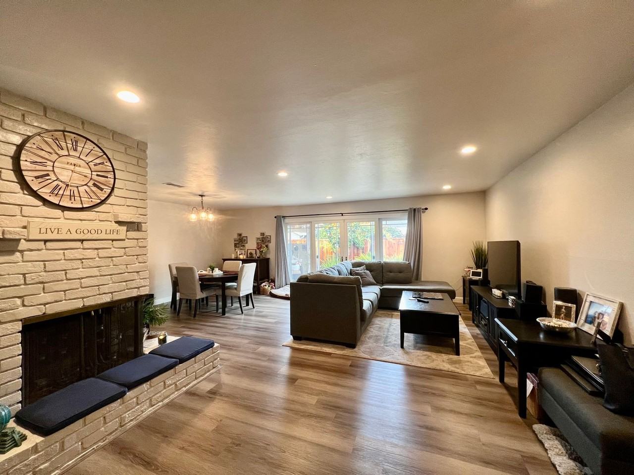 1495 Patio Dr - Photo 3 of 23