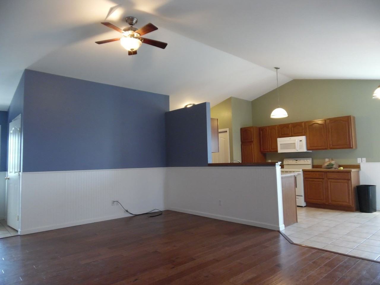 1785 Pierson Ct - Photo 3 of 20