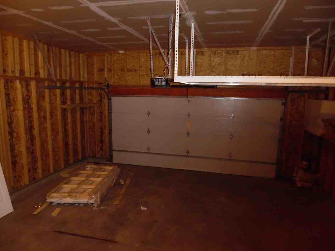 1785 Pierson Ct - Photo 5 of 20