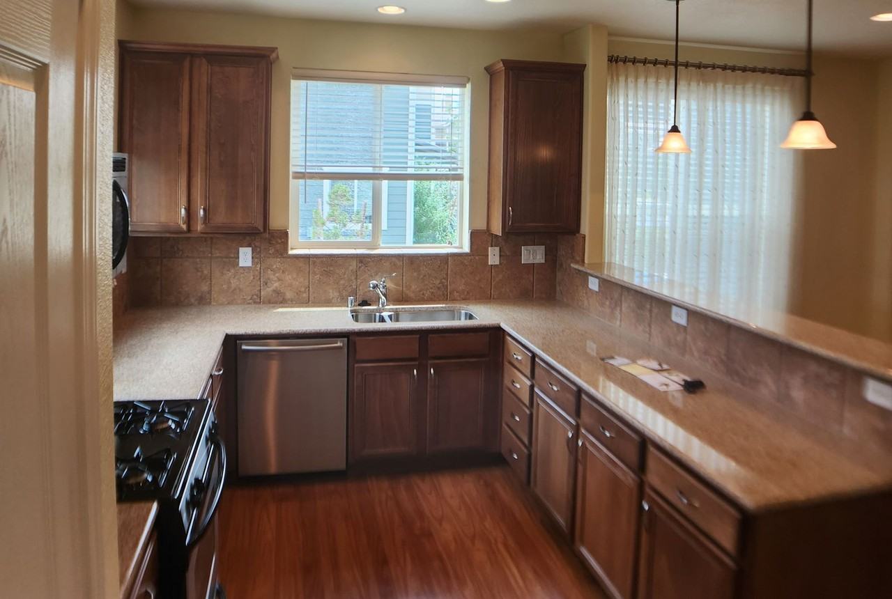 4860 Pescadero Dr - Photo 4 of 28