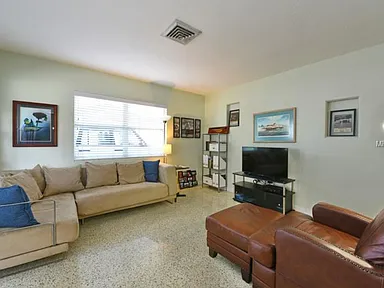 3906 Sarasota Ave - Photo 2 of 11