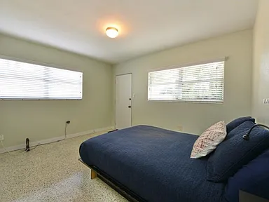 3906 Sarasota Ave - Photo 5 of 11