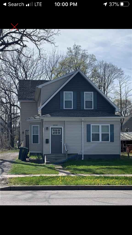 1058 Plymouth Ave S #1 - Photo 4 of 17