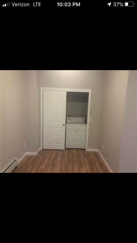 1058 Plymouth Ave S #1 - Photo 7 of 17