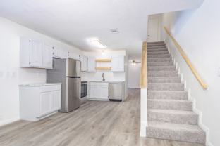 3 Amanda #3A - Photo 1 of 1