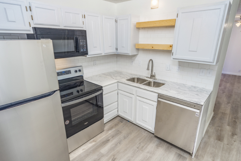 3 Amanda #3A - Photo 2 of 19