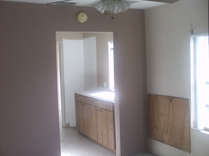 1328 Illinois Ave - Photo 4 of 20