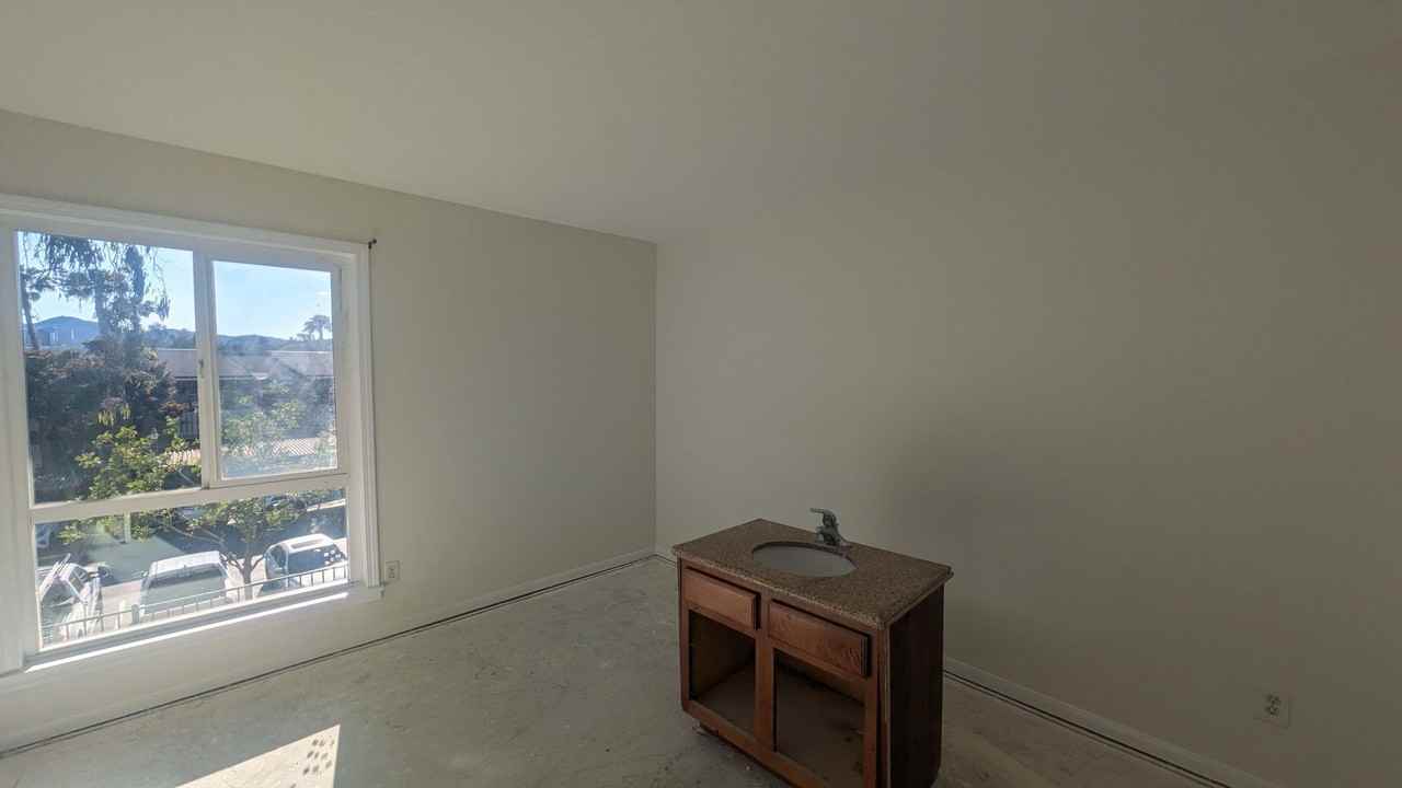 830 W Lincoln Ave #256 - Photo 5 of 15