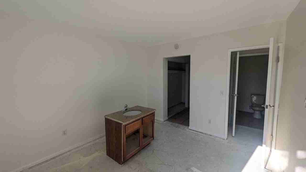 830 W Lincoln Ave #256 - Photo 7 of 15