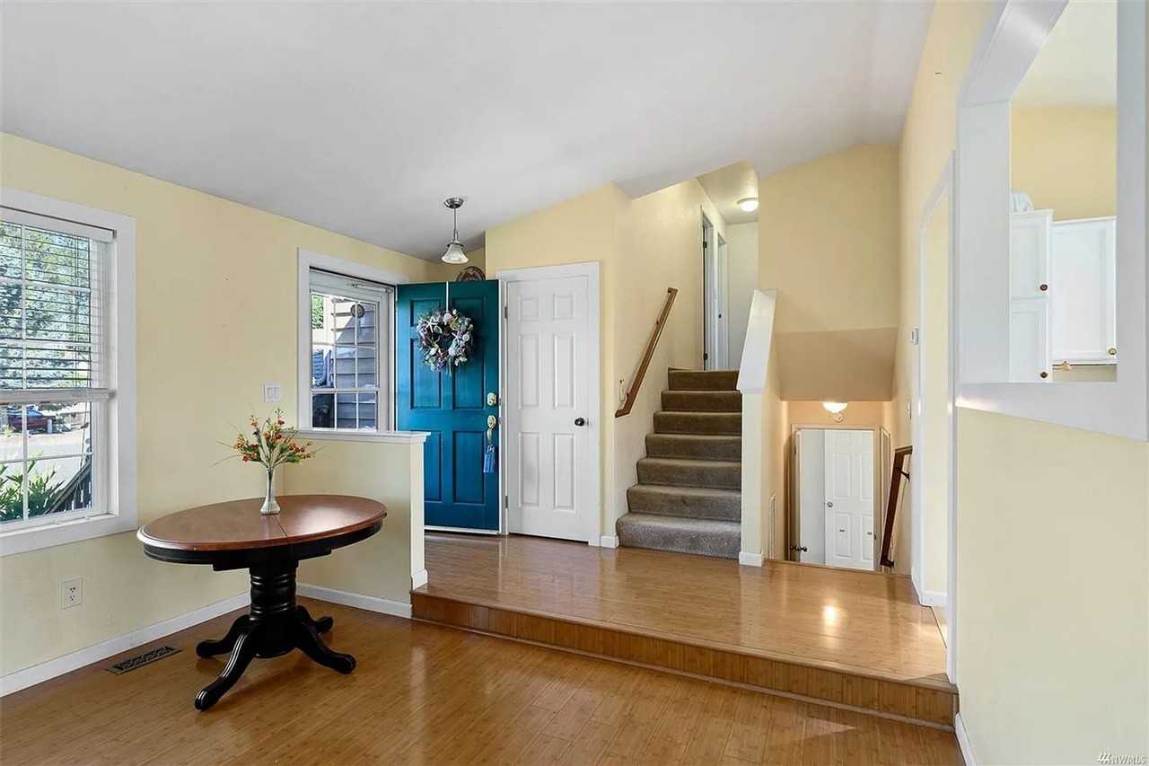 3508 208th Pl Sw - Photo 2 of 17