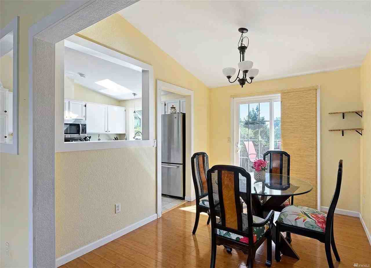 3508 208th Pl Sw - Photo 6 of 17