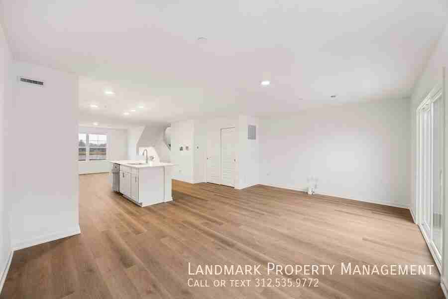 6367 Ulster Dr - Photo 7 of 27