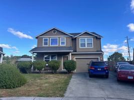 featured image of 827 Millstream Pl Ne