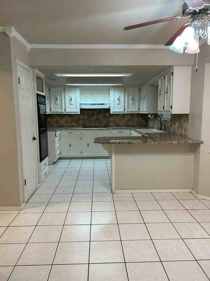 4607 Garden Ln - Photo 7 of 23