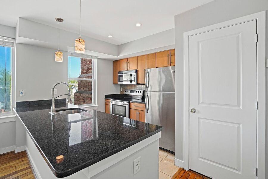 420 16th St Se #309 - Photo 4 of 29