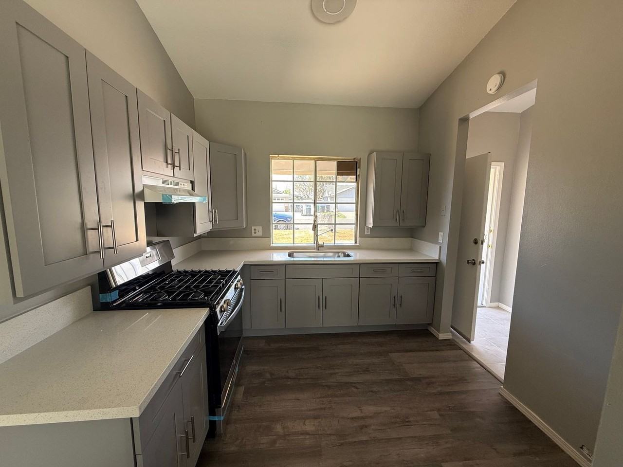 44466 Meadow Grove St - Photo 6 of 22