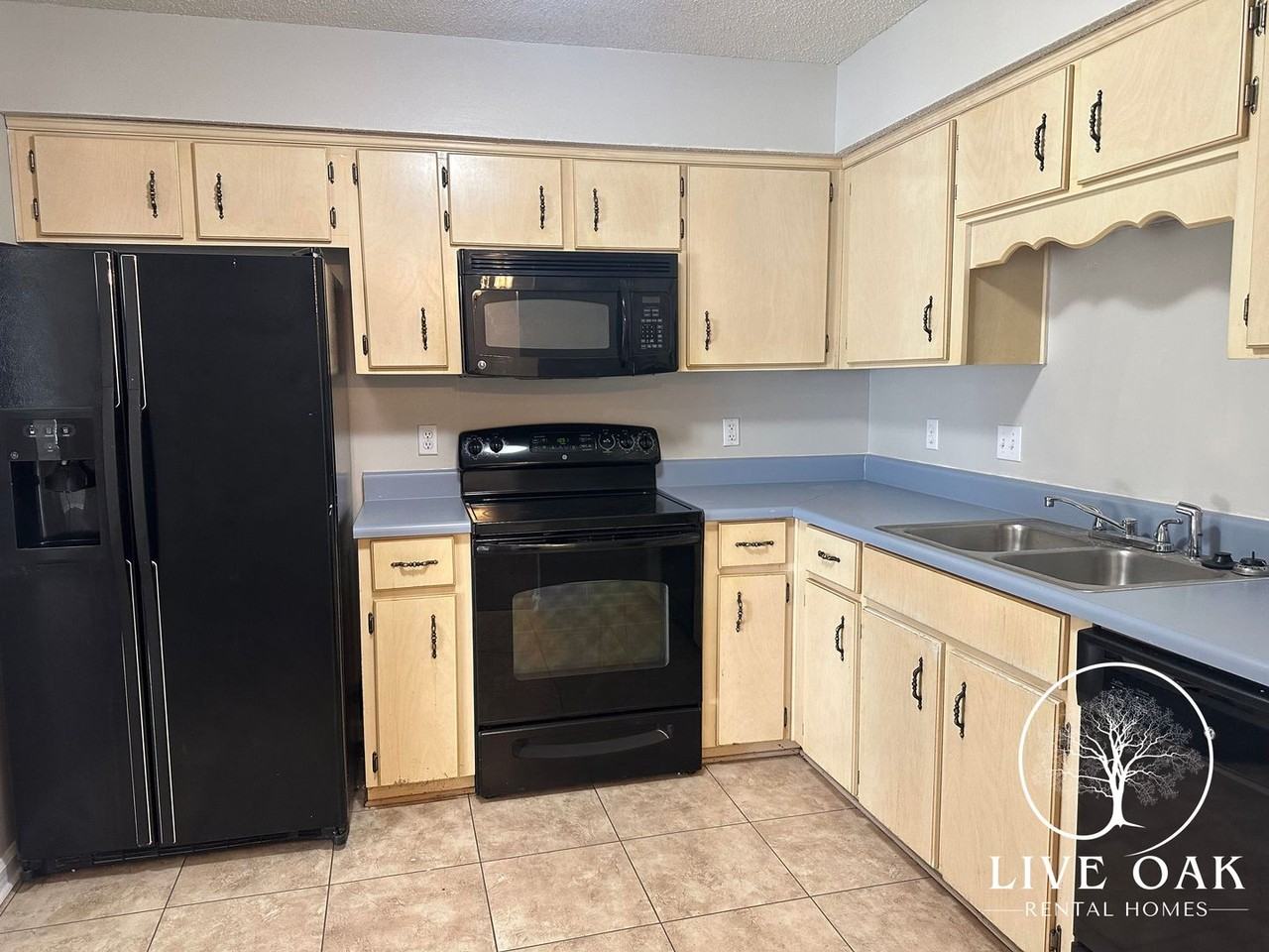 800 Wallace Martin Dr - Photo 7 of 11