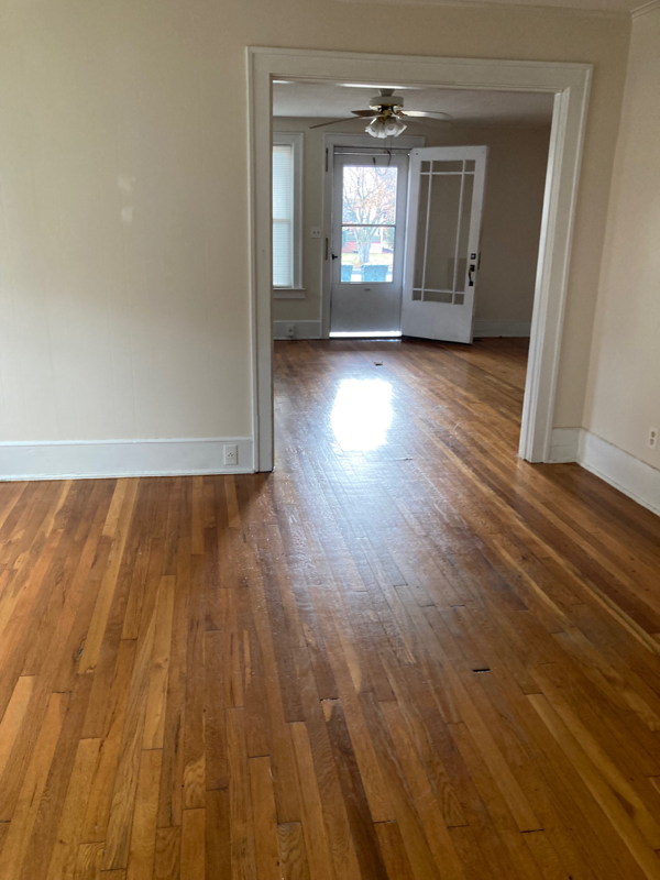 301 W G St #A - Photo 4 of 11