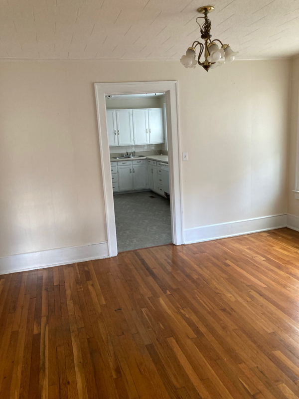 301 W G St #A - Photo 5 of 11